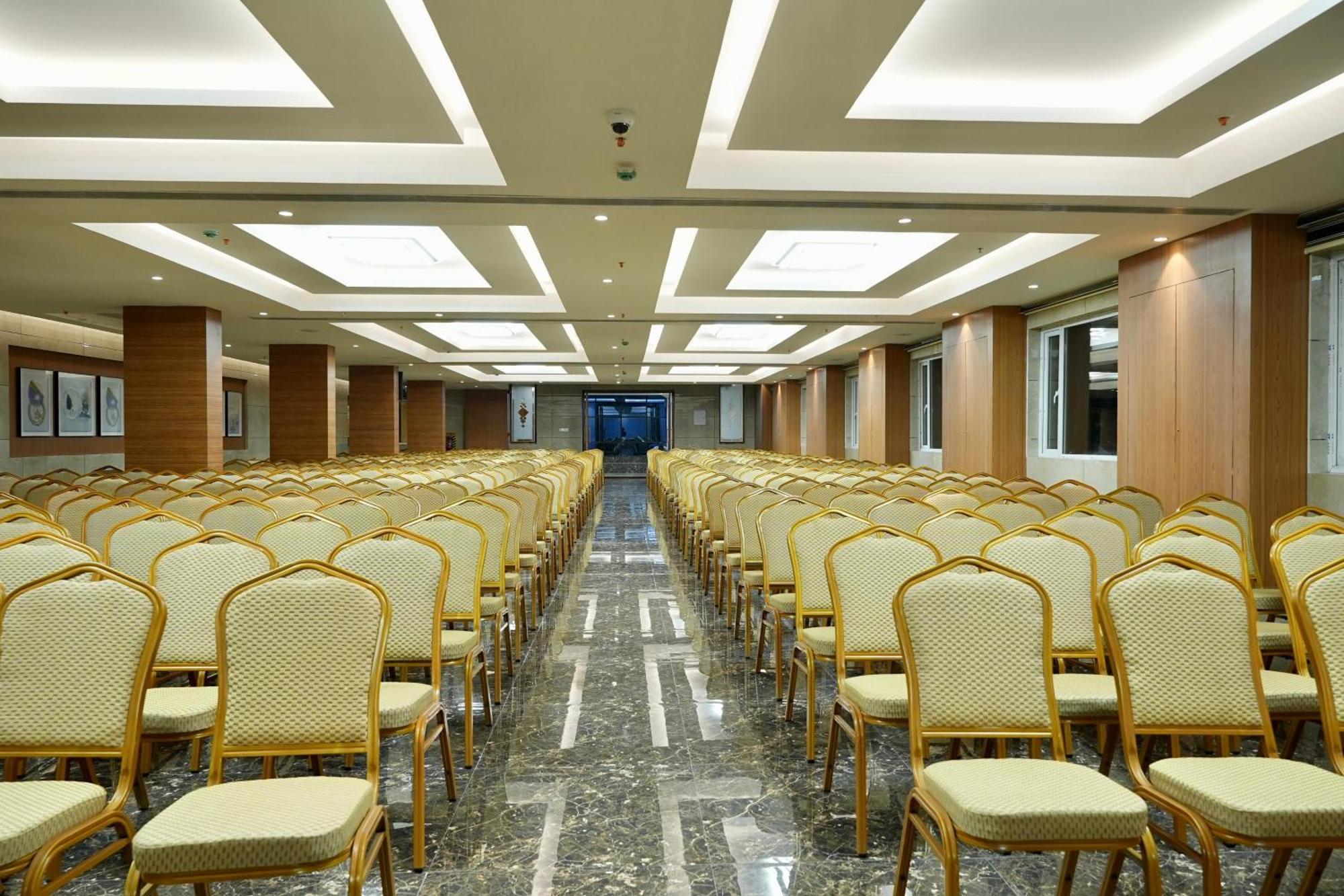 קראיקל Le Royale Palace מראה חיצוני תמונה
