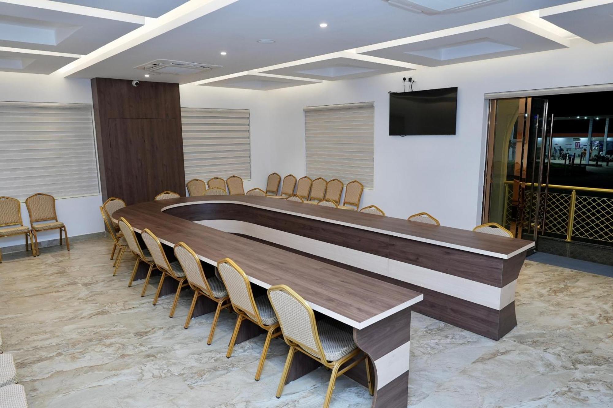 קראיקל Le Royale Palace מראה חיצוני תמונה