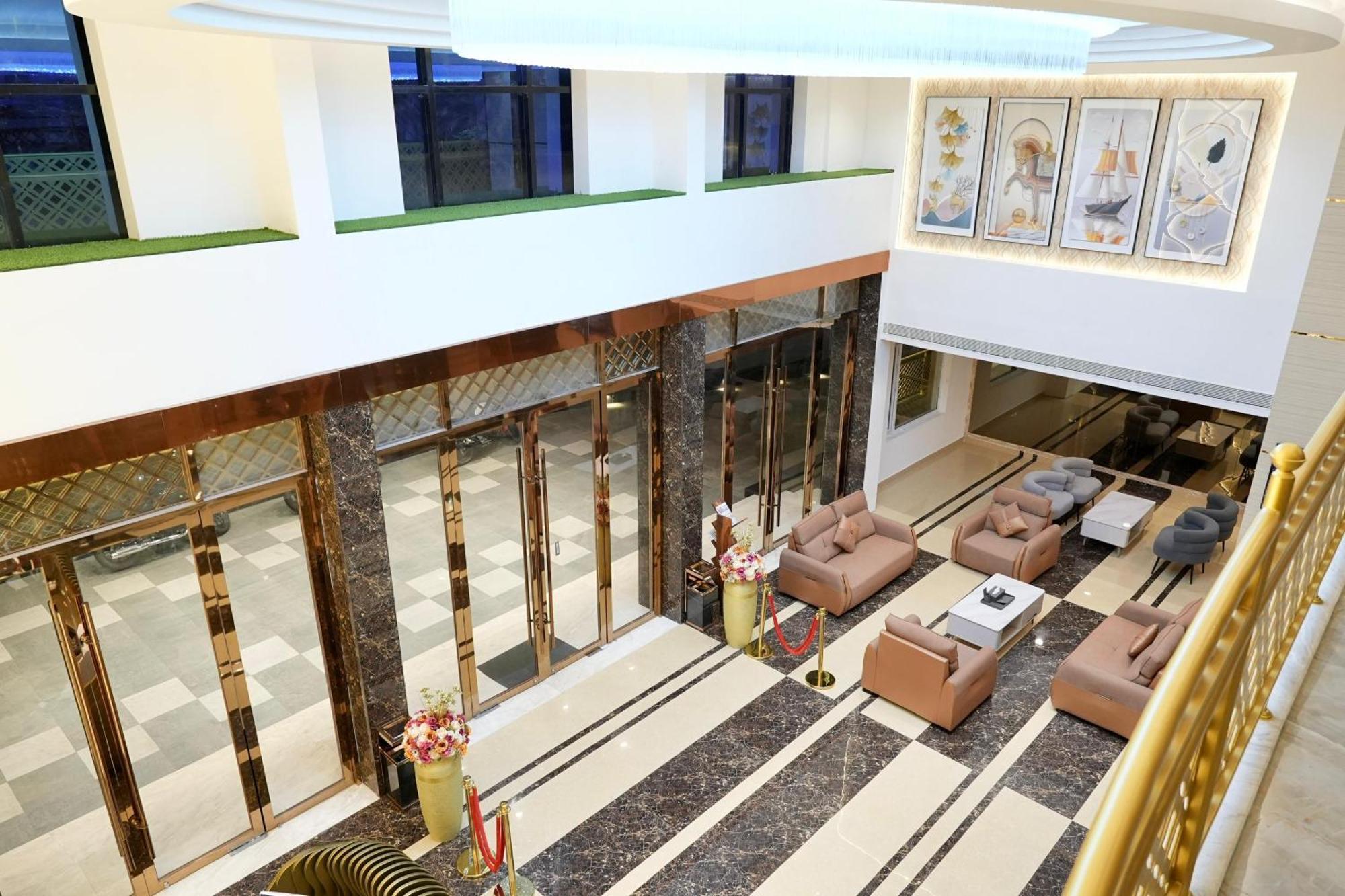קראיקל Le Royale Palace מראה חיצוני תמונה