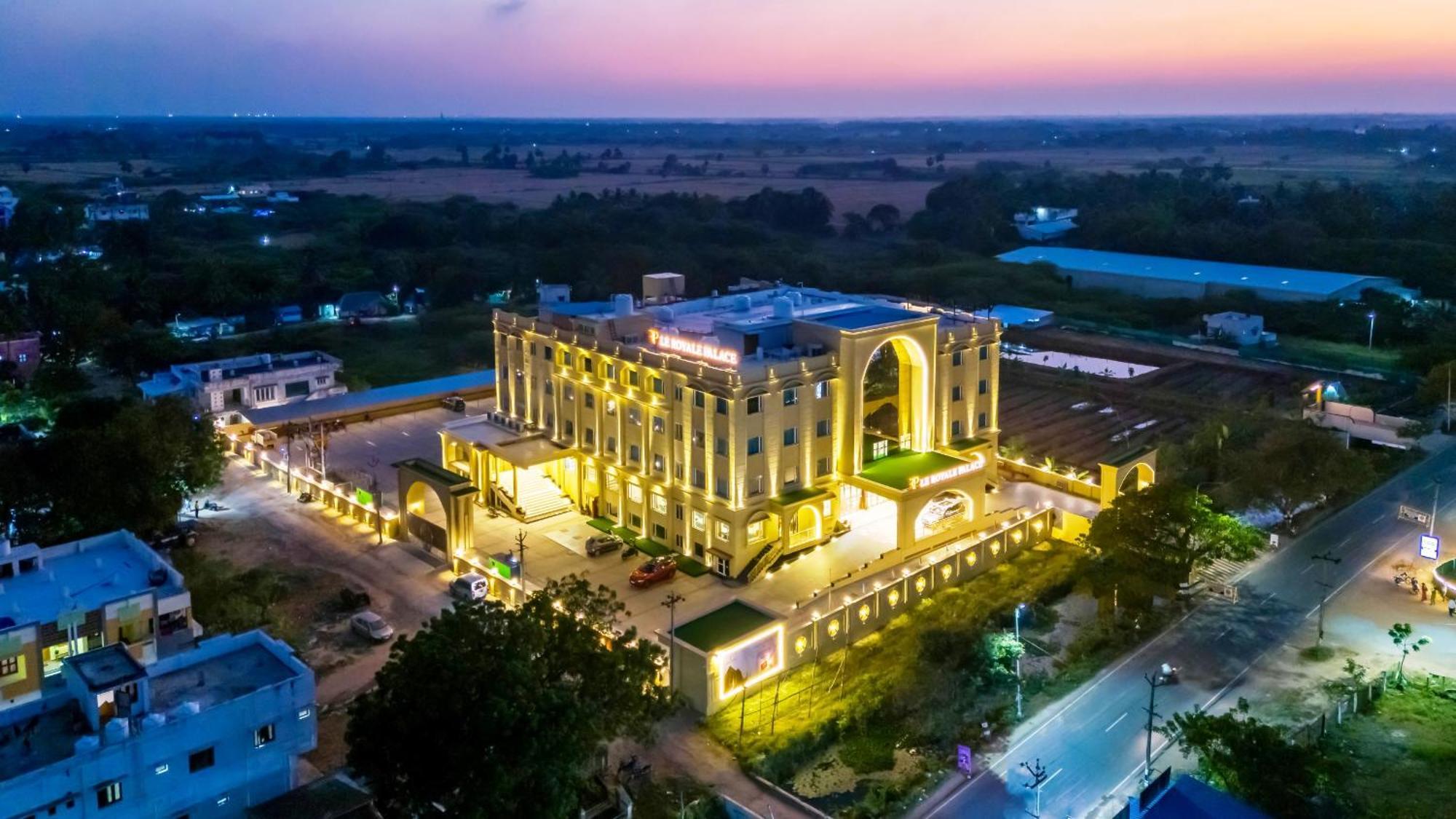קראיקל Le Royale Palace מראה חיצוני תמונה